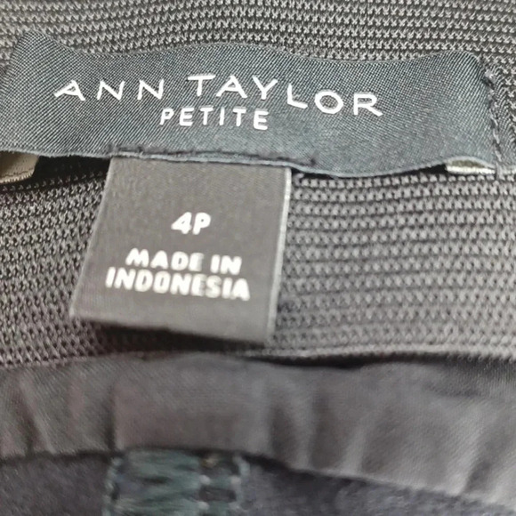 Ann Taylor pull on minimalist ankle  pants - Picture 8 of 8